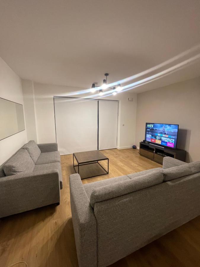 Private Room In A New Shared Apartment Maynooth Extérieur photo